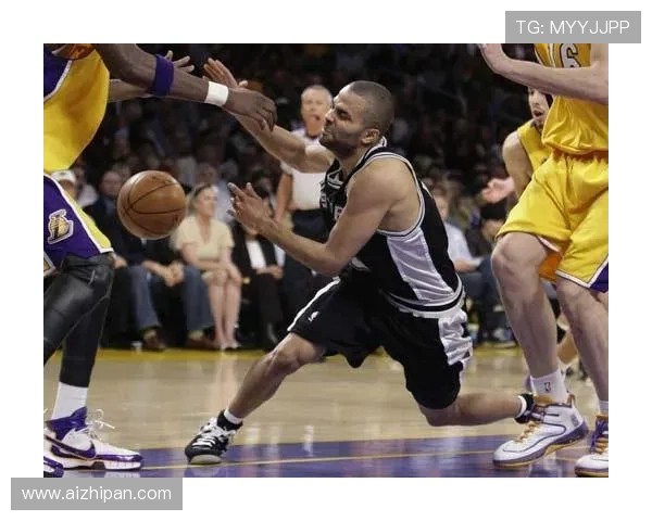 2008年科比对决马刺的经典战役回顾与精彩瞬间分析